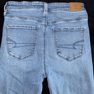 American Eagle Outfitters Light Blue High-Rise Women’s Jeans